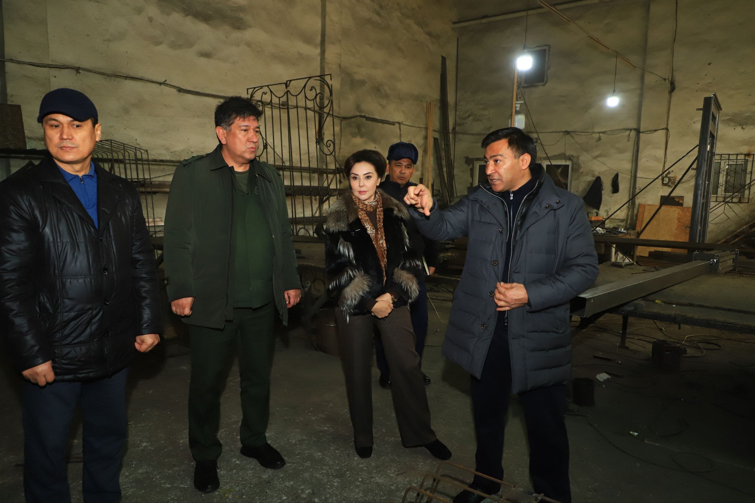 Yakkasaroy tuman hokimi Yakkasaroy kichik va yoshlar sanoat zonasiga tashrif buyurdi